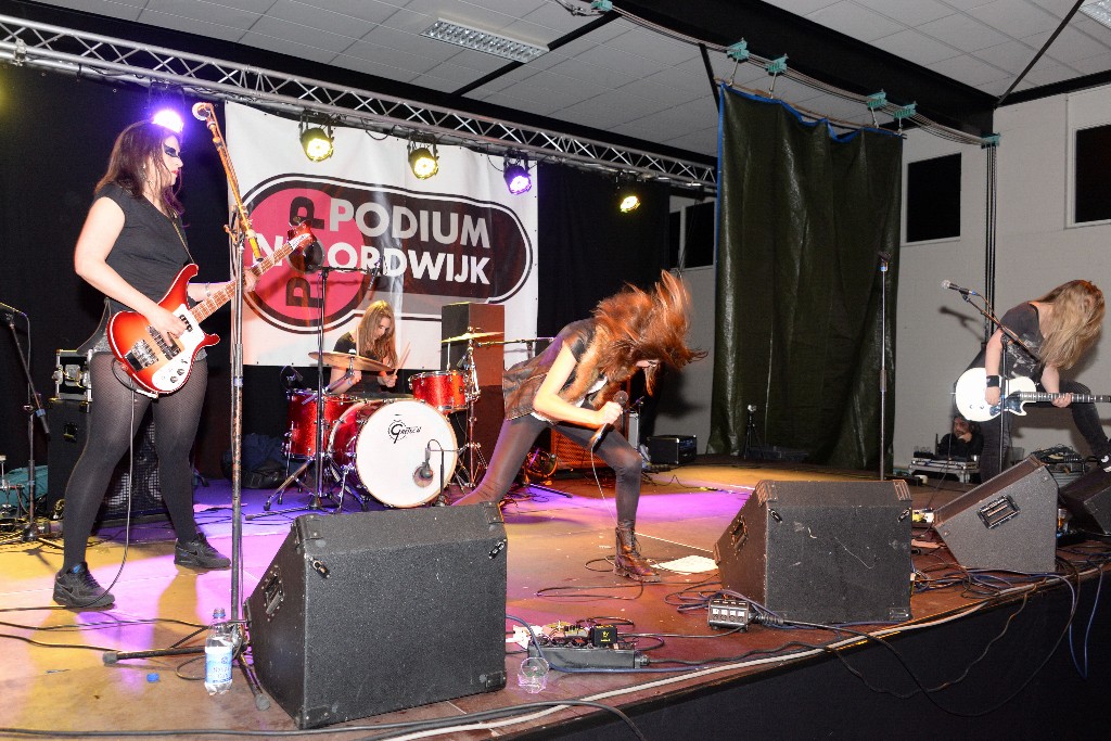 ../Images/Poppodium Noordwijk Punk-Night 060.jpg